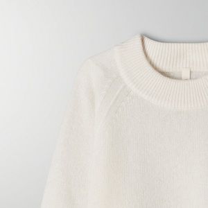 Aritzia Luxe Cashmere Classic Crew by Babaton